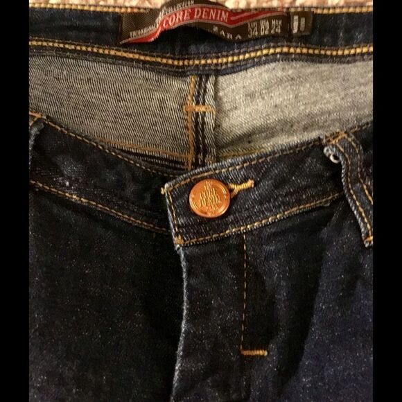 ZARA Core‎ Denim Shorts - Picture 4 of 8